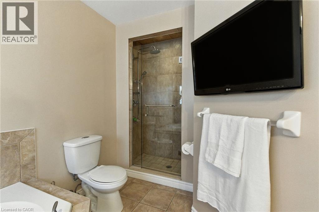 Photo 27 of 11 Silverspring Crescent, Hannon ON