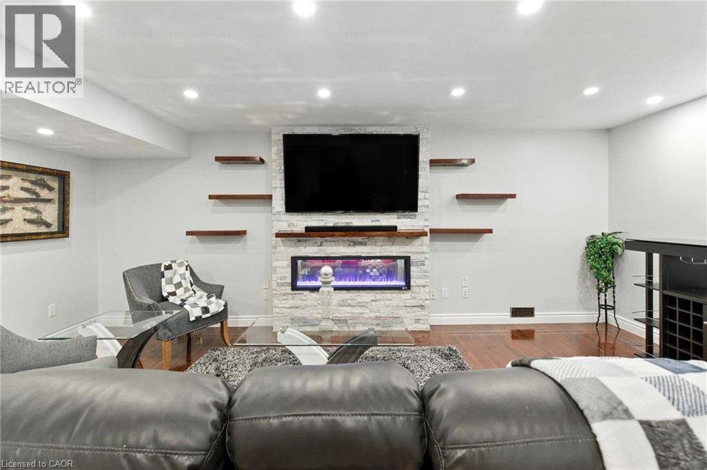 Photo 34 of 11 Silverspring Crescent, Hannon ON