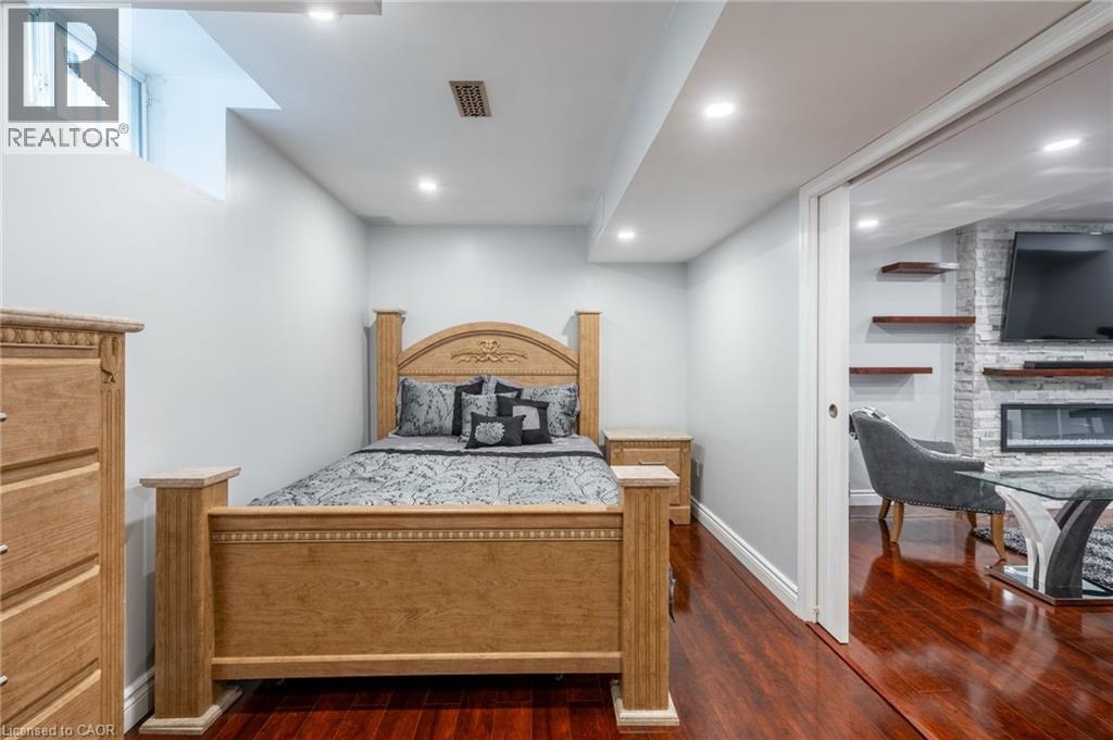 Photo 37 of 11 Silverspring Crescent, Hannon ON