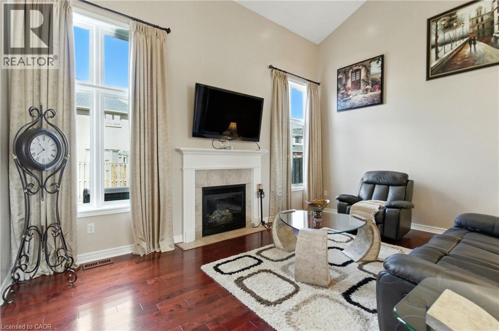 Photo 8 of 11 Silverspring Crescent, Hannon ON