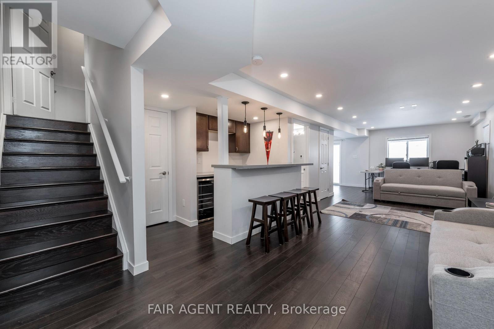 Photo 28 of 1204 Mary Lou Street, Innisfil ON