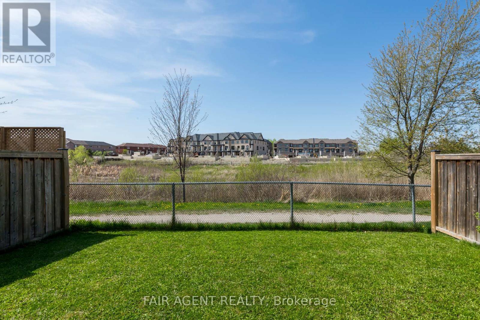 Photo 36 of 1204 Mary Lou Street, Innisfil ON