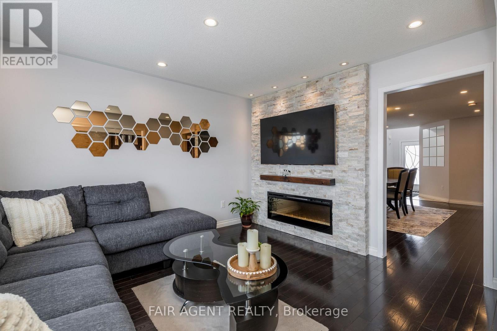 Photo 6 of 1204 Mary Lou Street, Innisfil ON