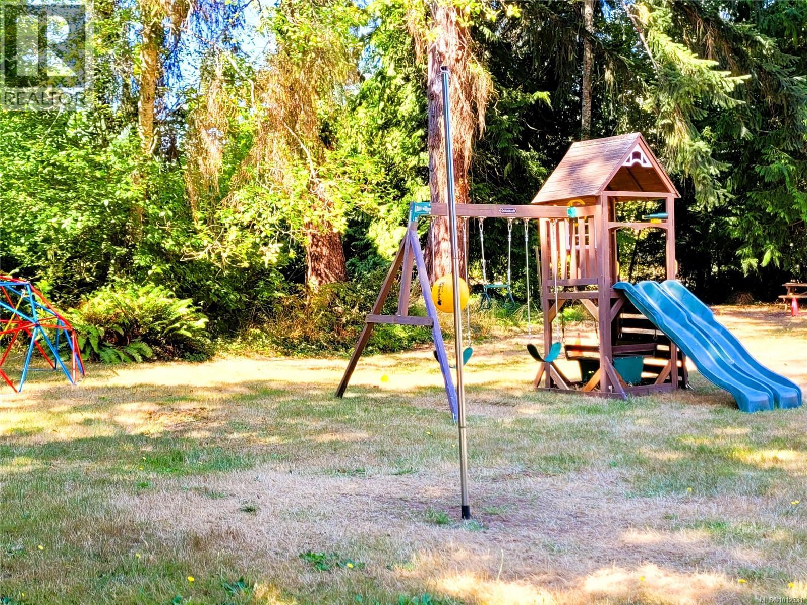 Photo 42 of 35 6050 Island Hwy W, Qualicum Beach BC