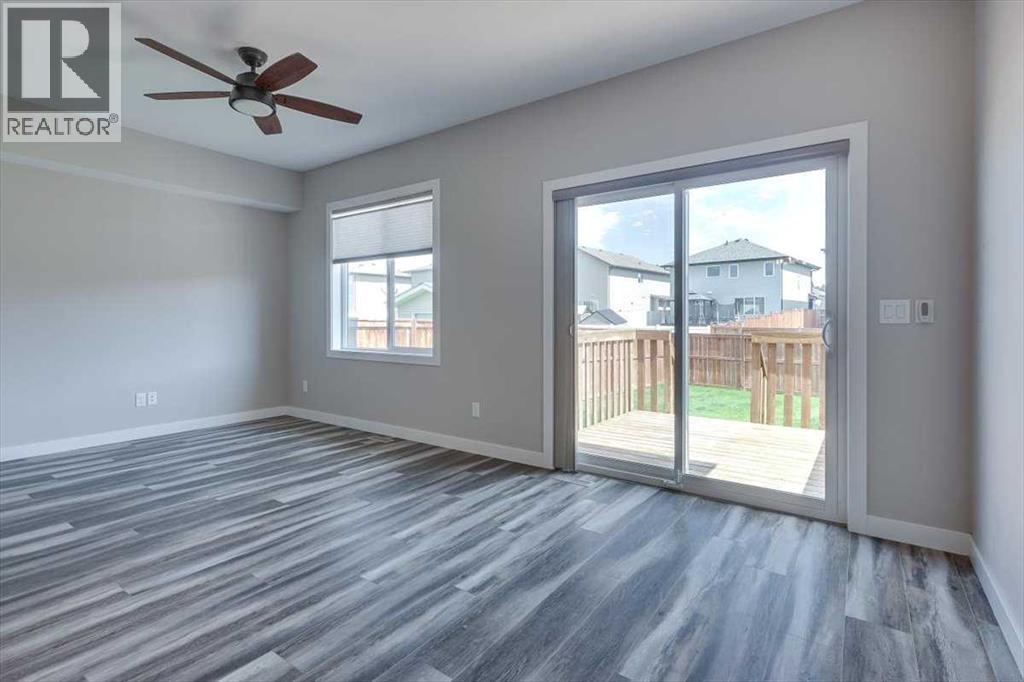 Photo 13 of 71 Thomlison Avenue, Red Deer AB