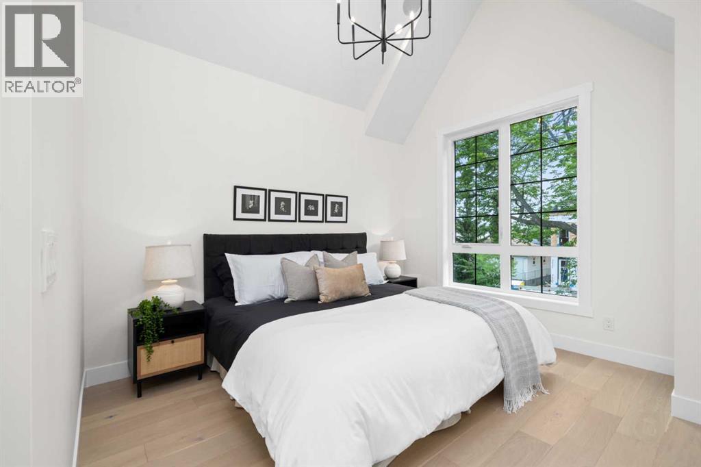 Photo 17 of 1728 19 Avenue Nw, Calgary AB