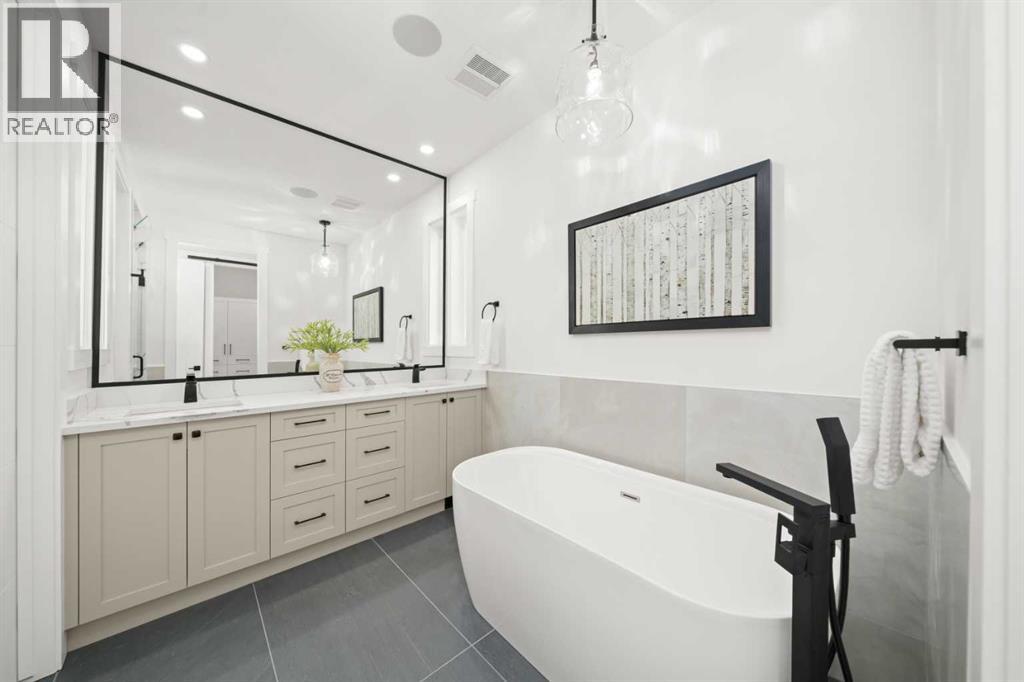 Photo 21 of 1728 19 Avenue Nw, Calgary AB