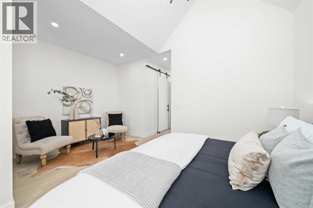 Photo 19 of 1728 19 Avenue Nw, Calgary AB