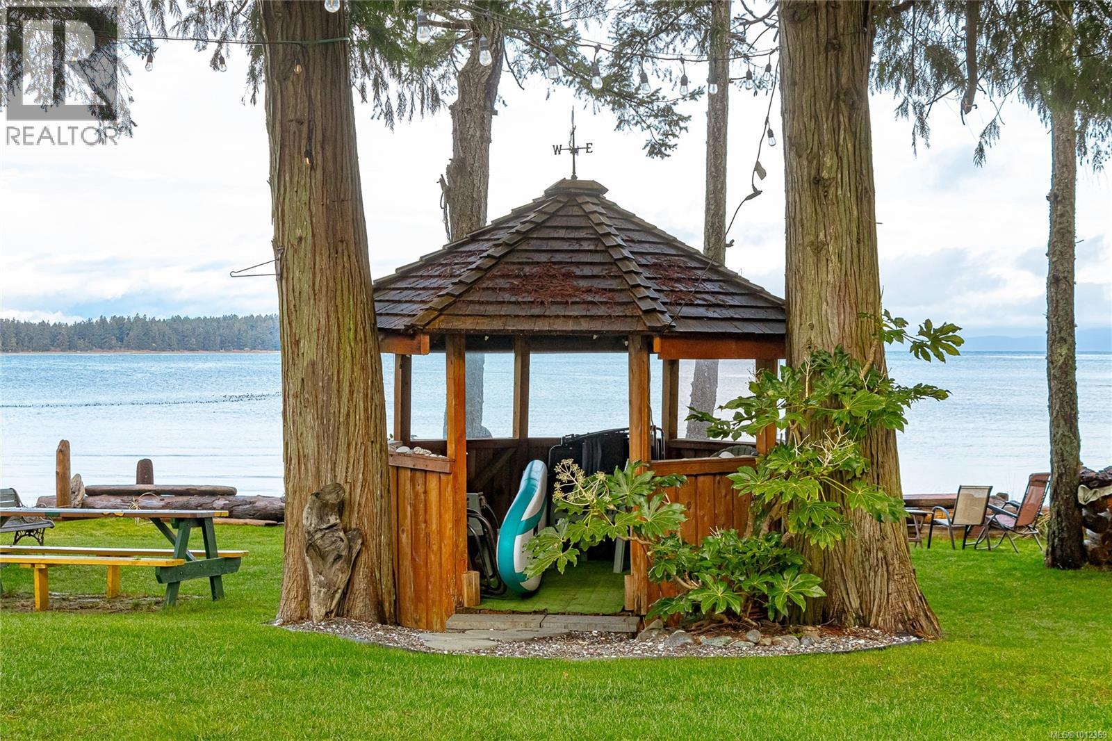 Photo 11 of 1552 Terrien Rd, Nanoose Bay BC
