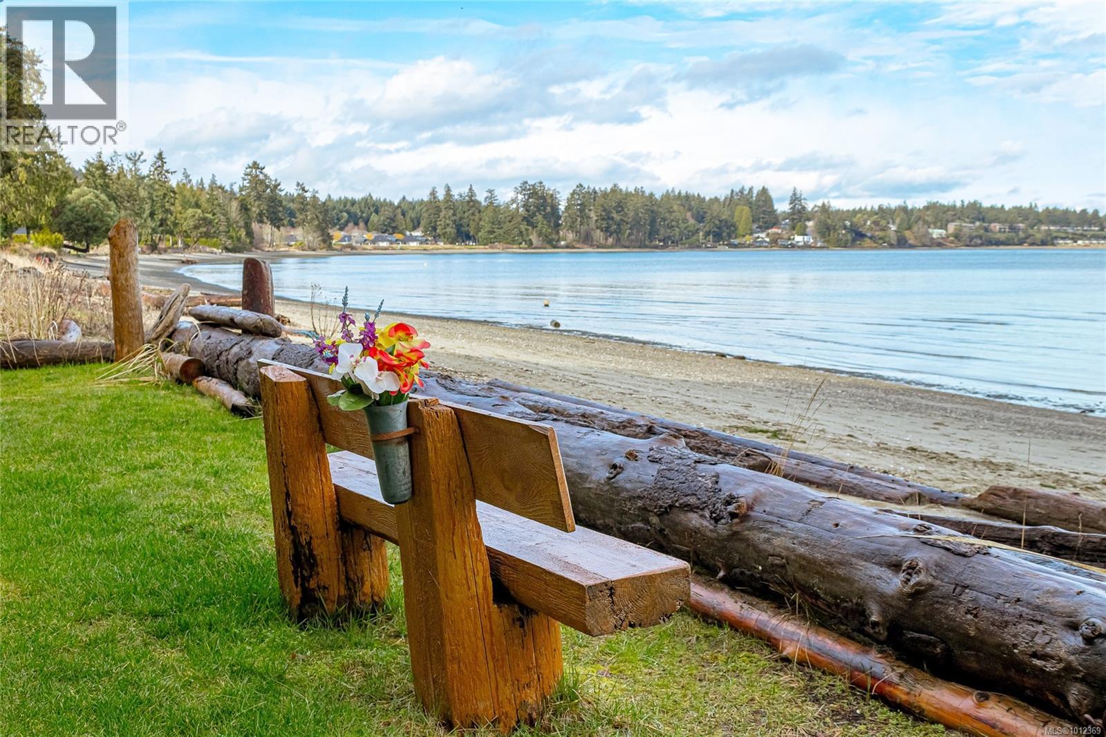 Photo 35 of 1552 Terrien Rd, Nanoose Bay BC