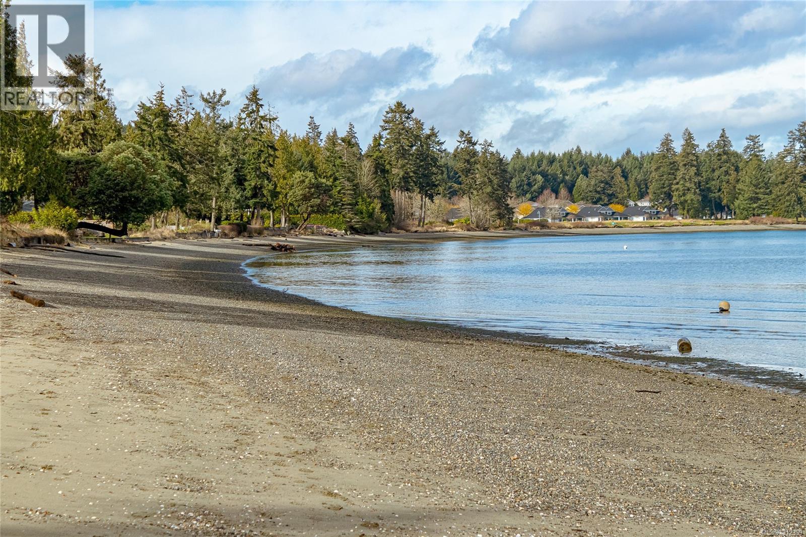 Photo 6 of 1552 Terrien Rd, Nanoose Bay BC