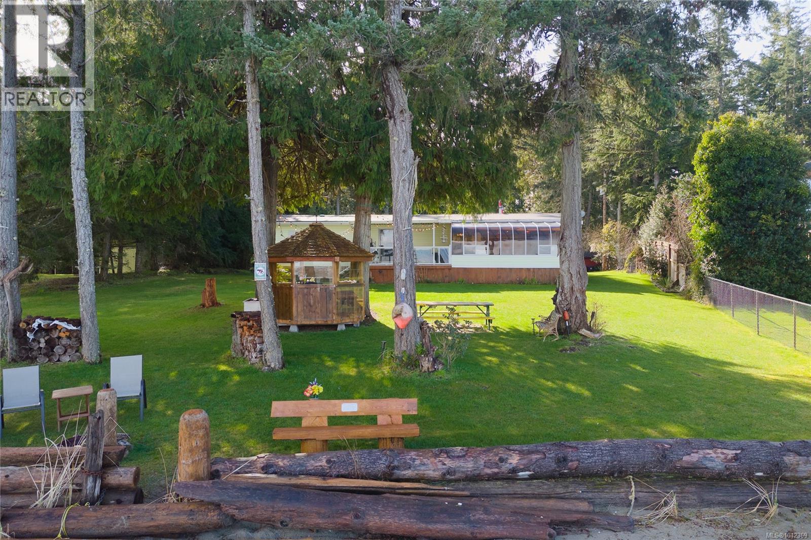 Photo 8 of 1552 Terrien Rd, Nanoose Bay BC