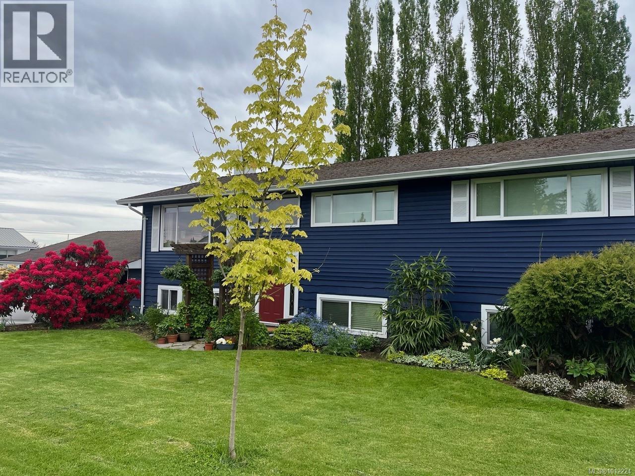 Photo 1 of 307 Frances Ave, Campbell River BC