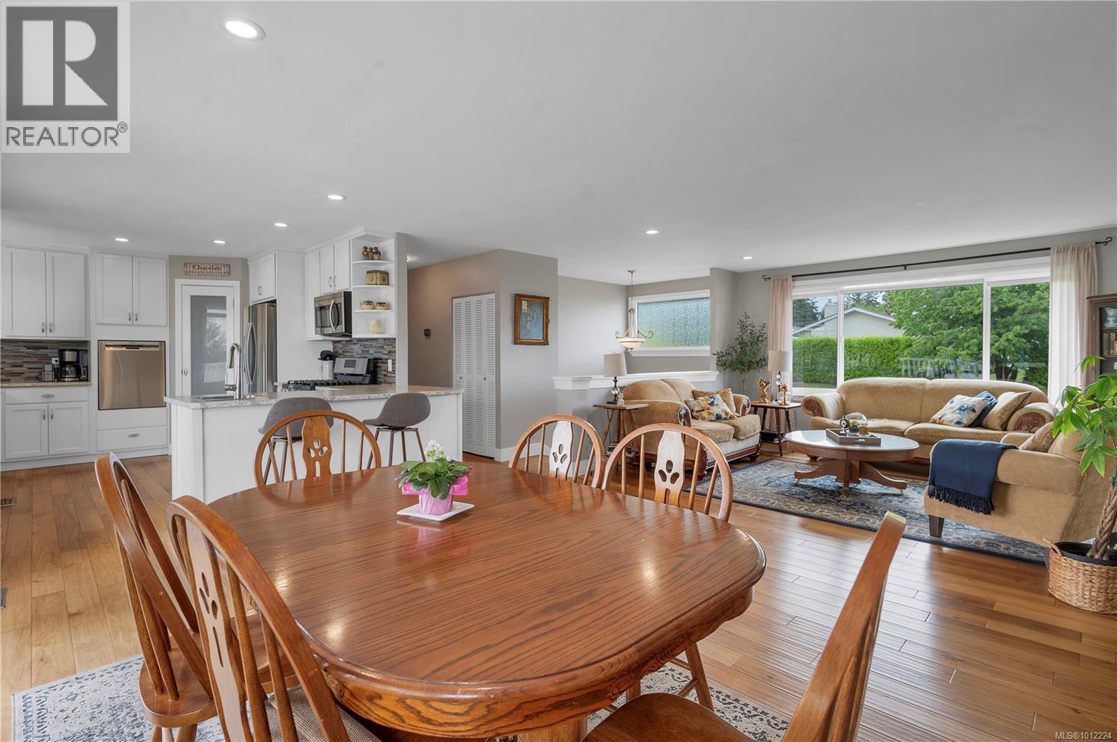 Photo 11 of 307 Frances Ave, Campbell River BC