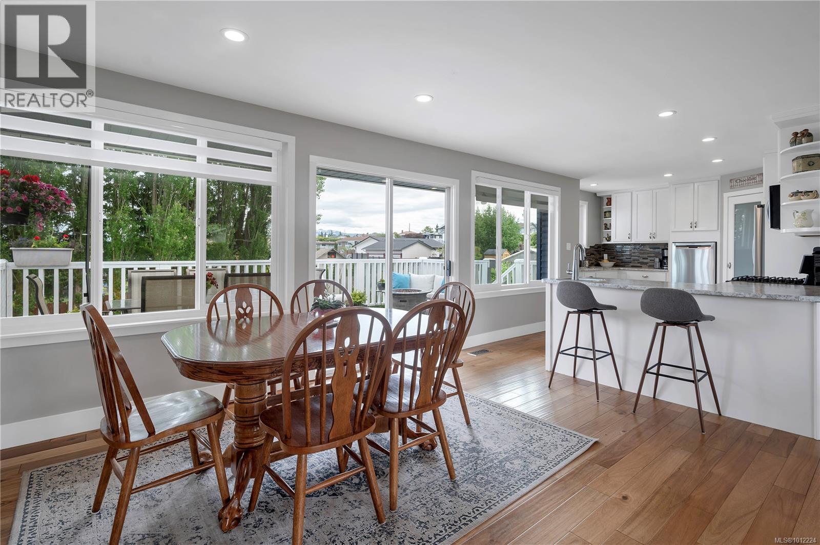 Photo 12 of 307 Frances Ave, Campbell River BC