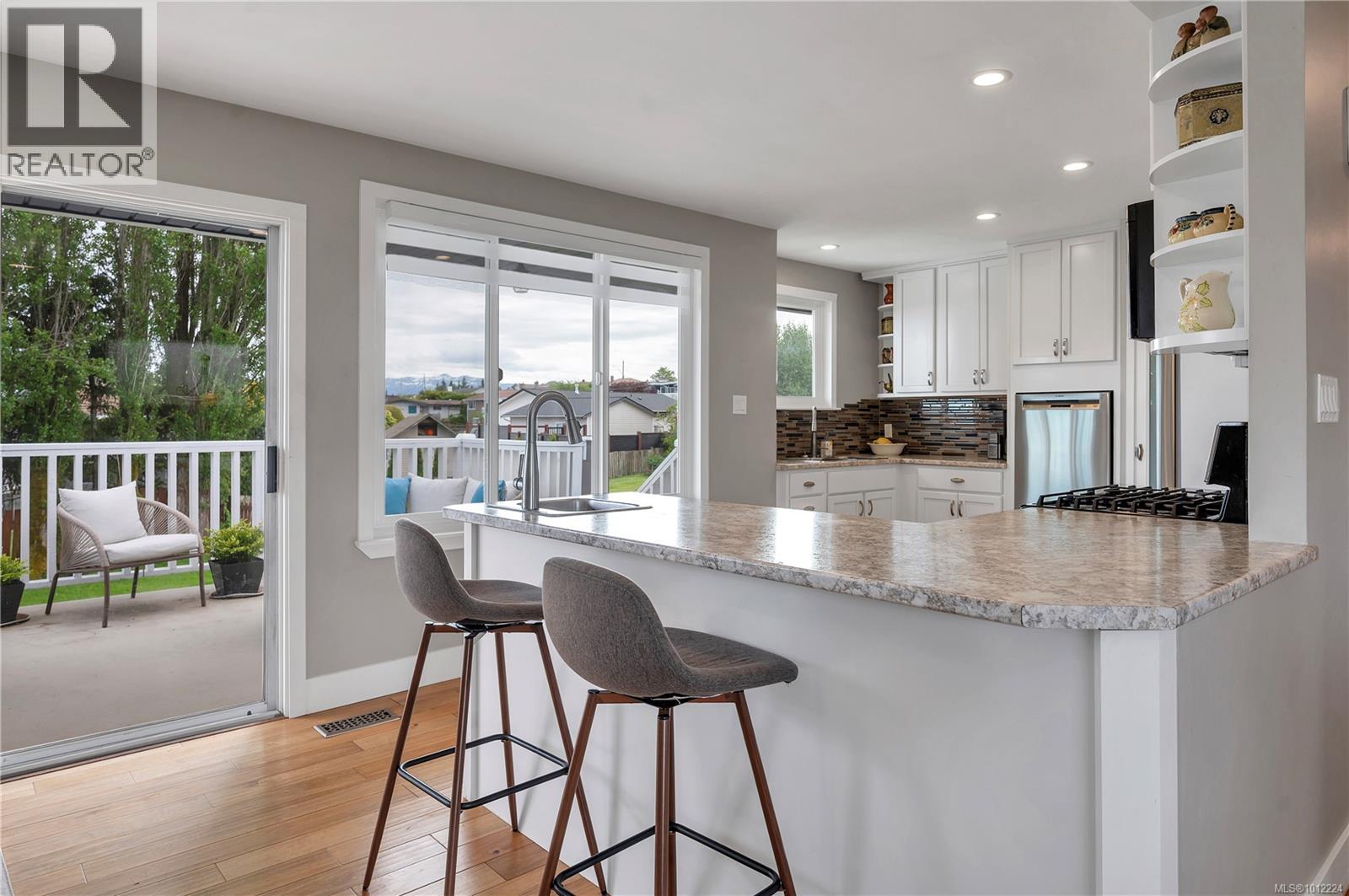 Photo 15 of 307 Frances Ave, Campbell River BC