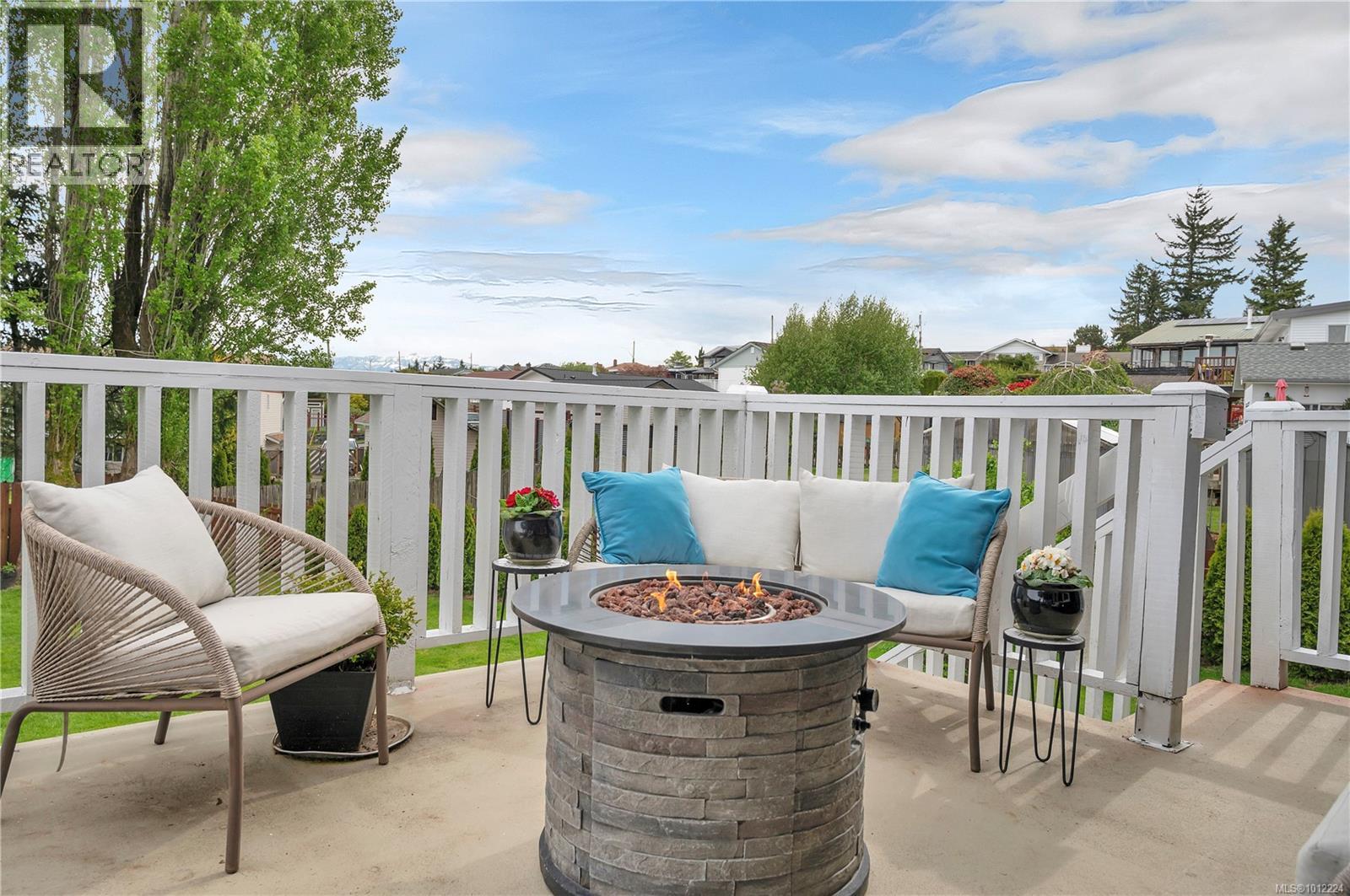 Photo 34 of 307 Frances Ave, Campbell River BC