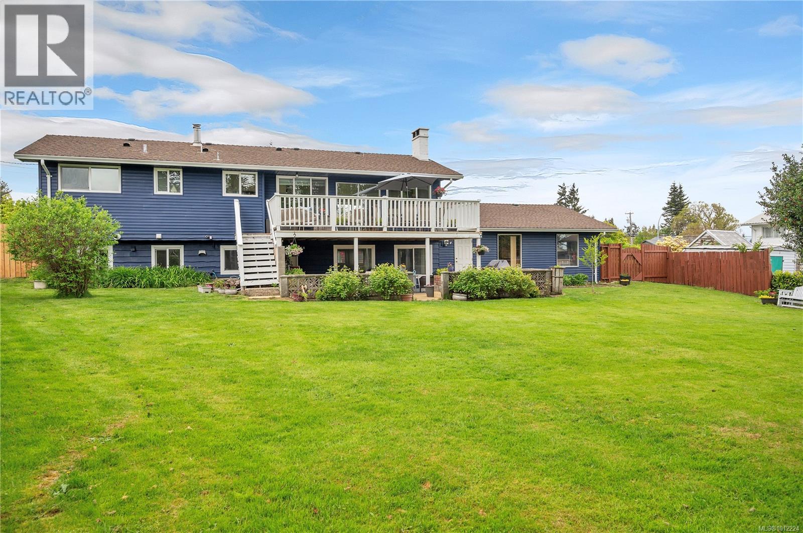 Photo 4 of 307 Frances Ave, Campbell River BC