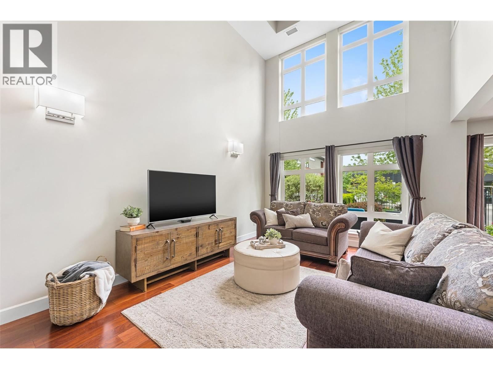 111 457 West Avenue, Kelowna