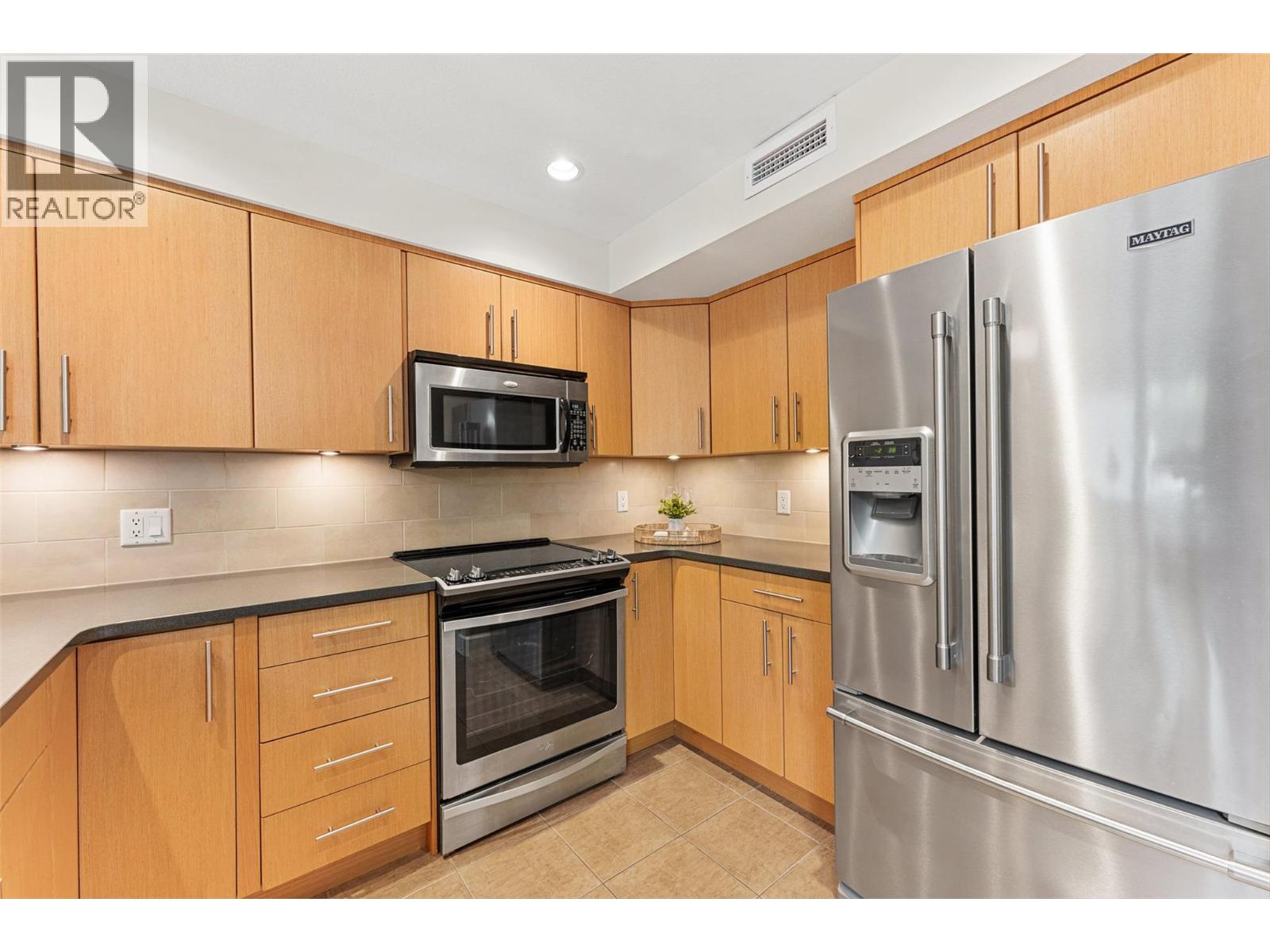 111 457 West Avenue, Kelowna