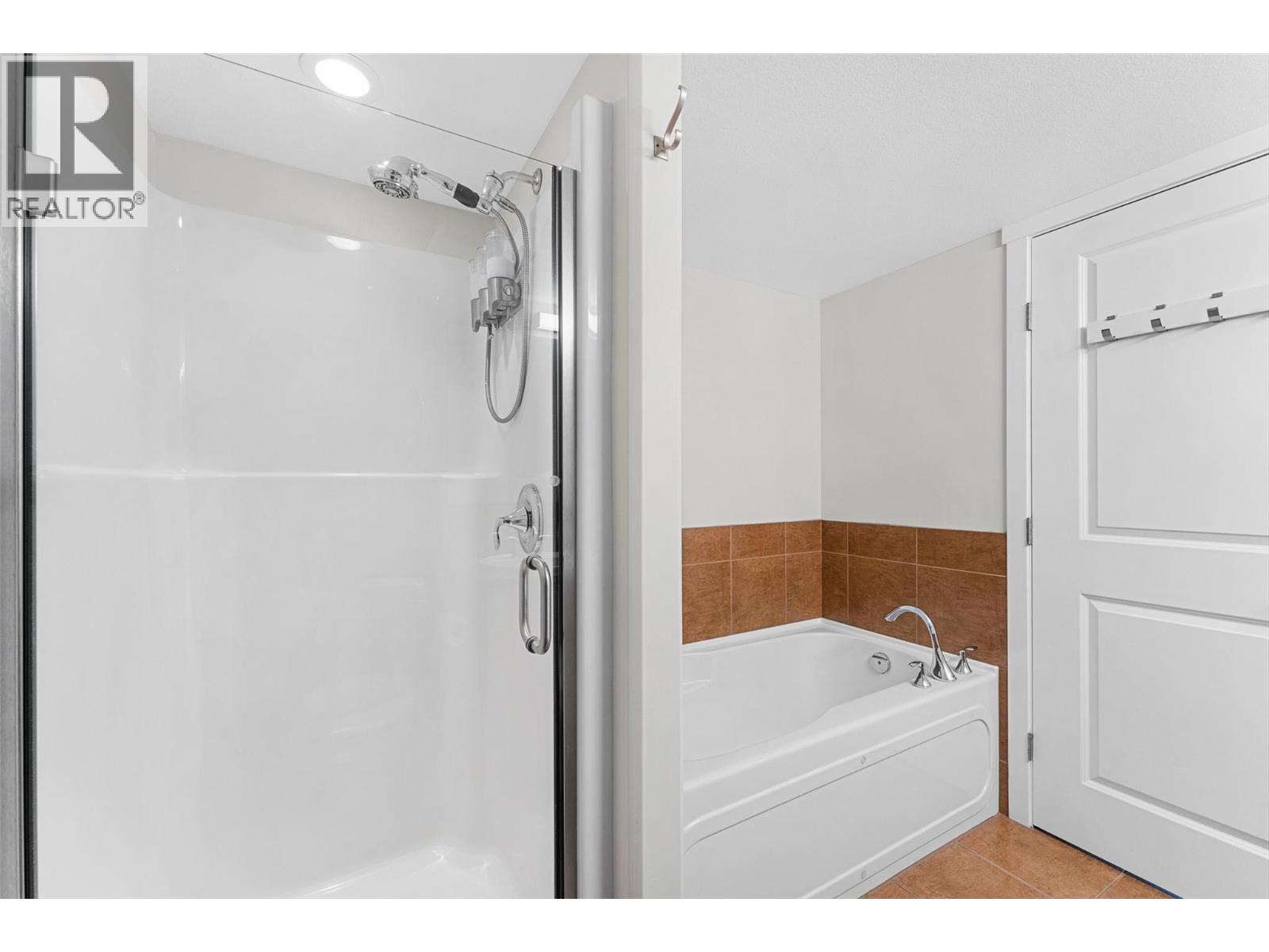 111 457 West Avenue, Kelowna