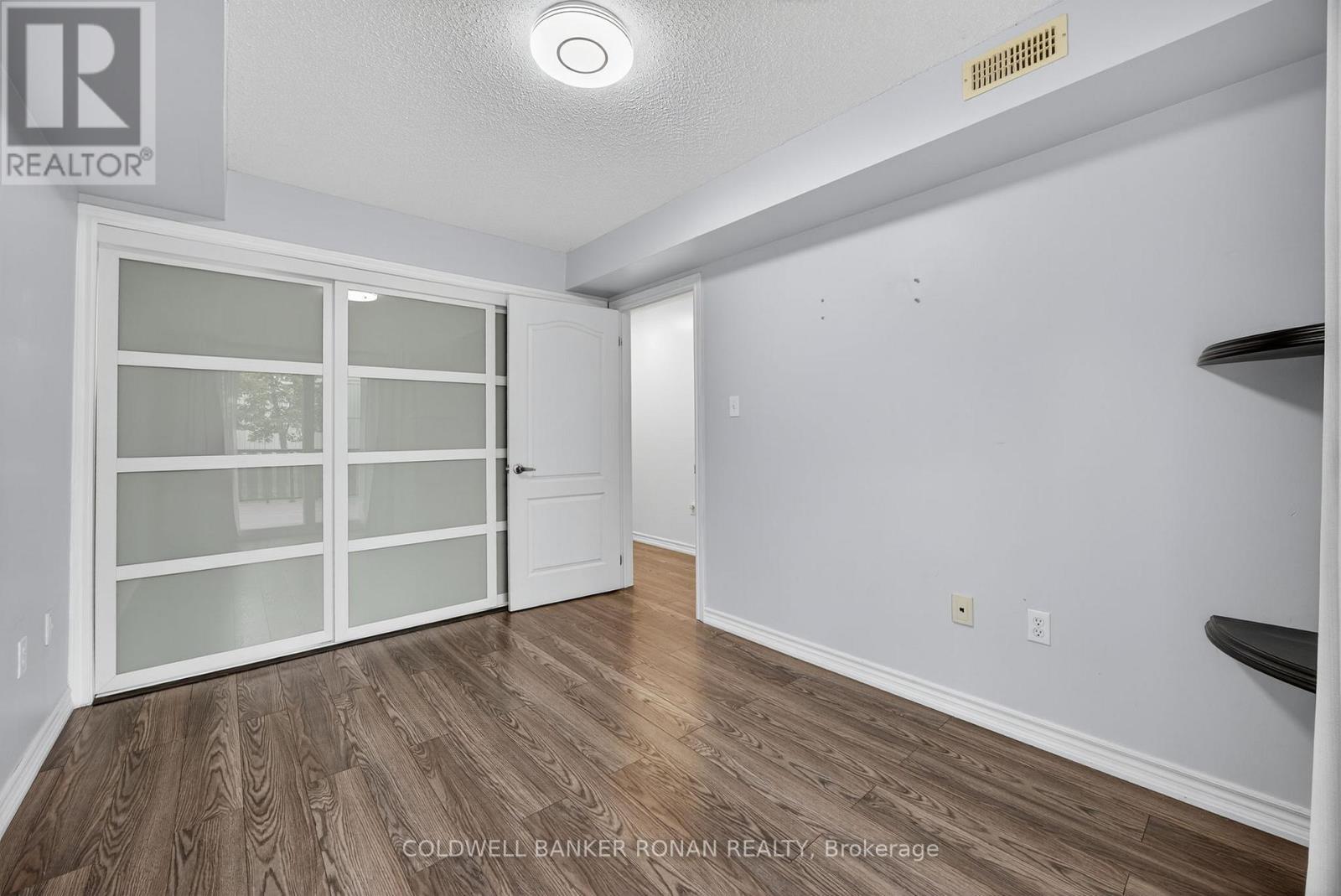 Photo 16 of 8 49 Ferndale Drive S, Barrie ON