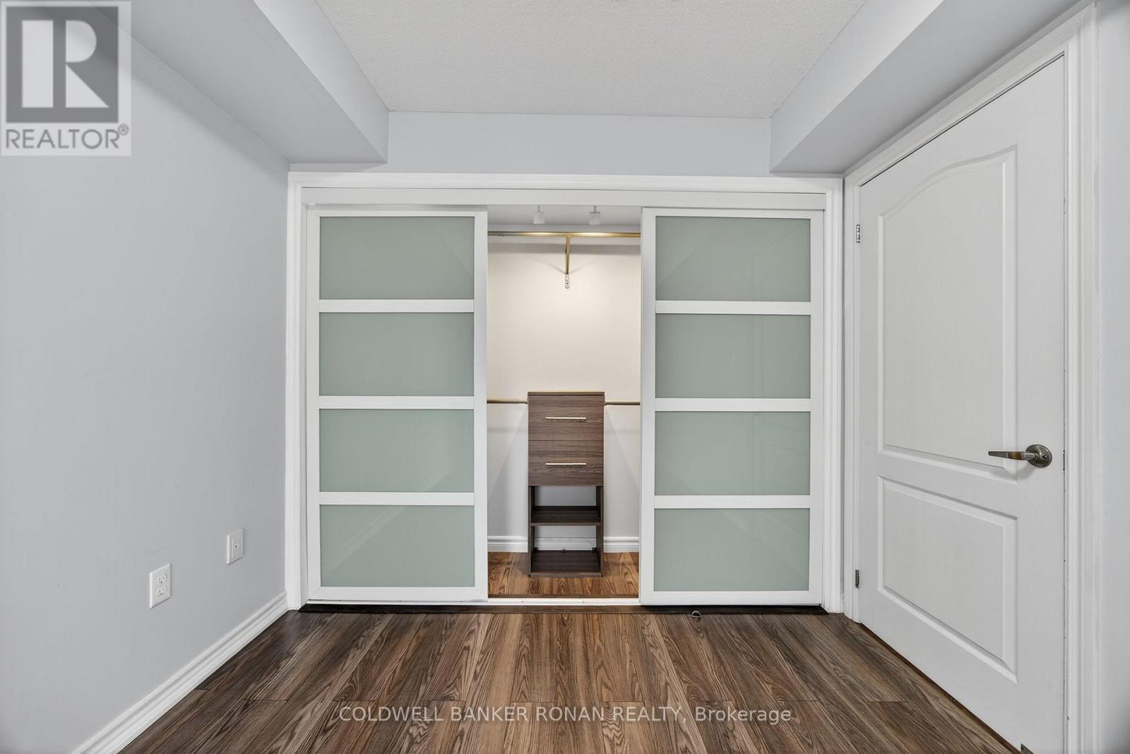 Photo 17 of 8 49 Ferndale Drive S, Barrie ON