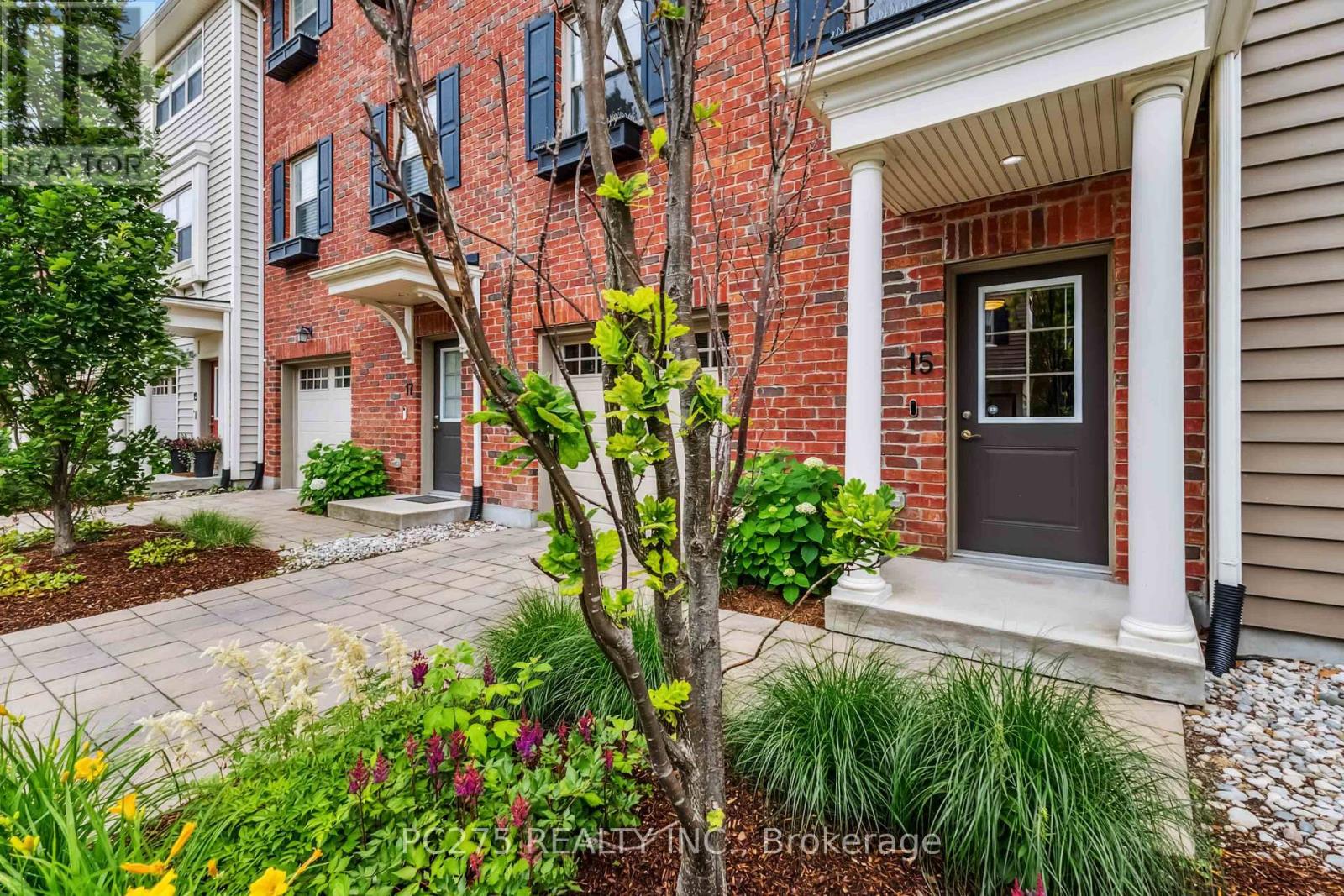 Photo 6 of 15 1040 Coronation Drive, London North ON