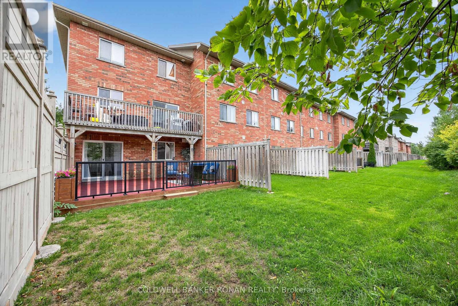 Photo 31 of 8 49 Ferndale Drive S, Barrie ON