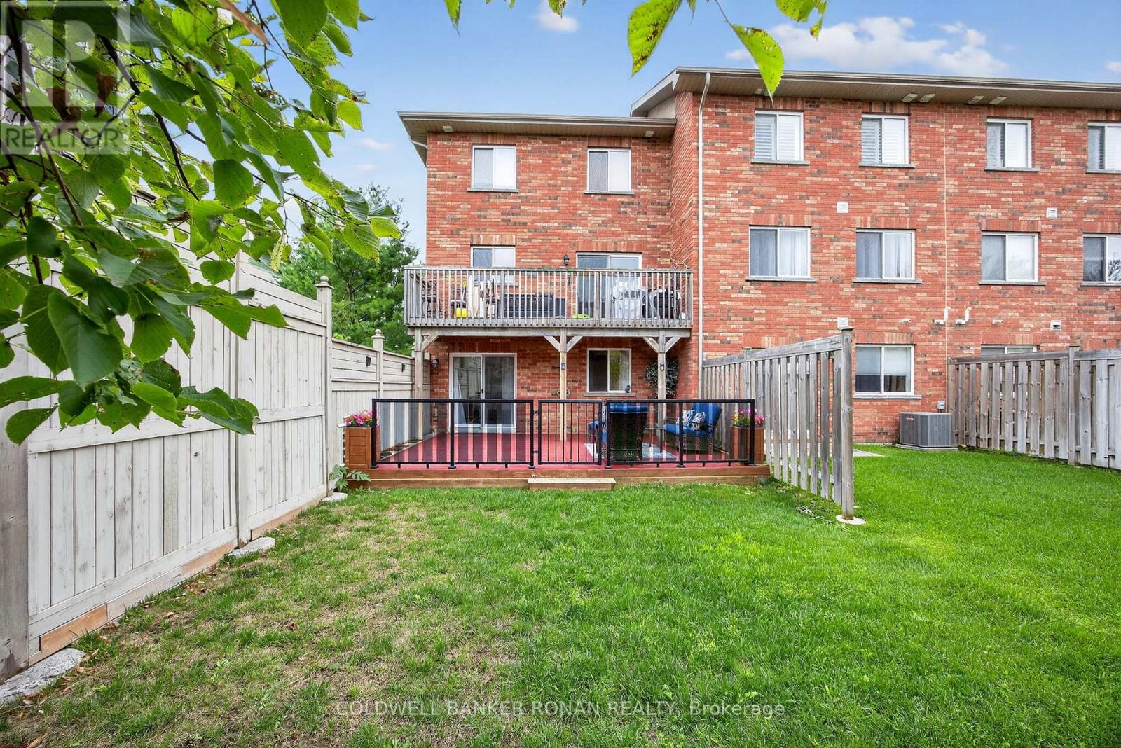 Photo 30 of 8 49 Ferndale Drive S, Barrie ON