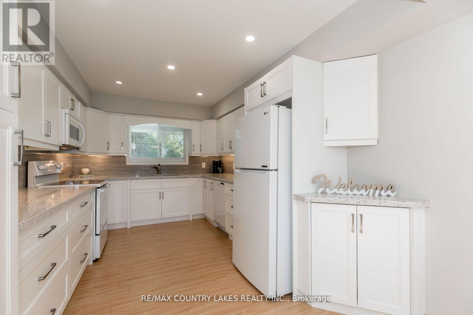 Photo 13 of 47 Lake Avenue, Ramara ON