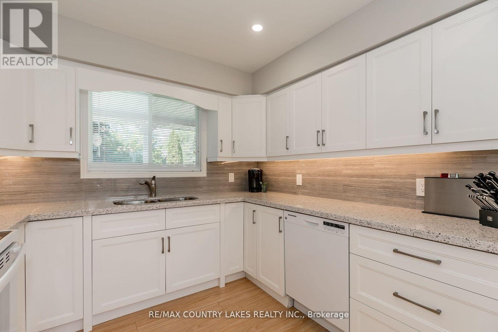 Photo 15 of 47 Lake Avenue, Ramara ON