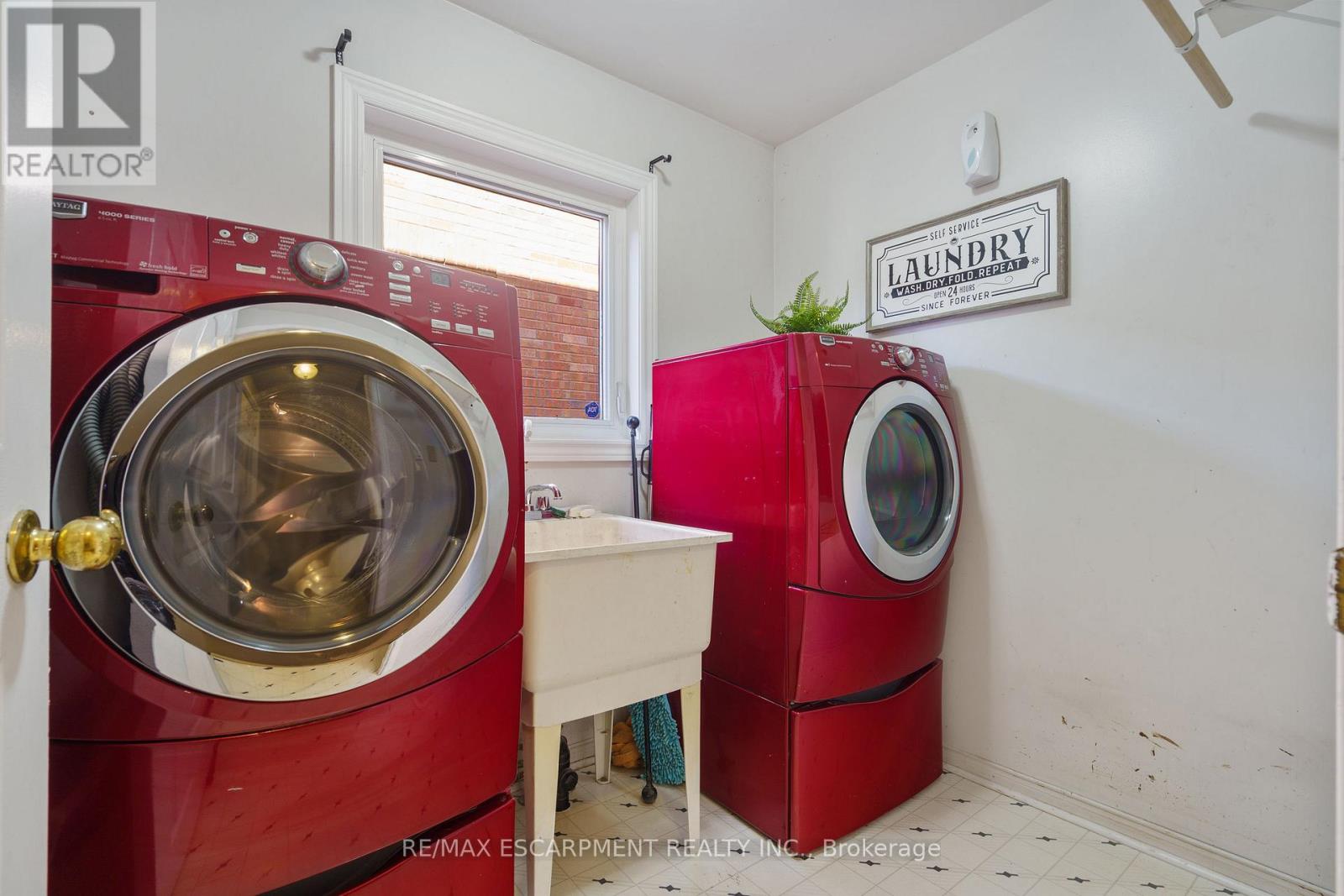Photo 23 of 6451 Alderwood Trail, Mississauga ON