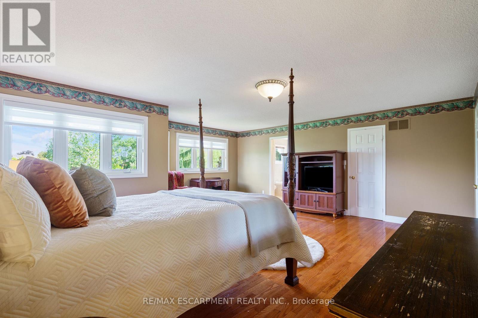 Photo 28 of 6451 Alderwood Trail, Mississauga ON