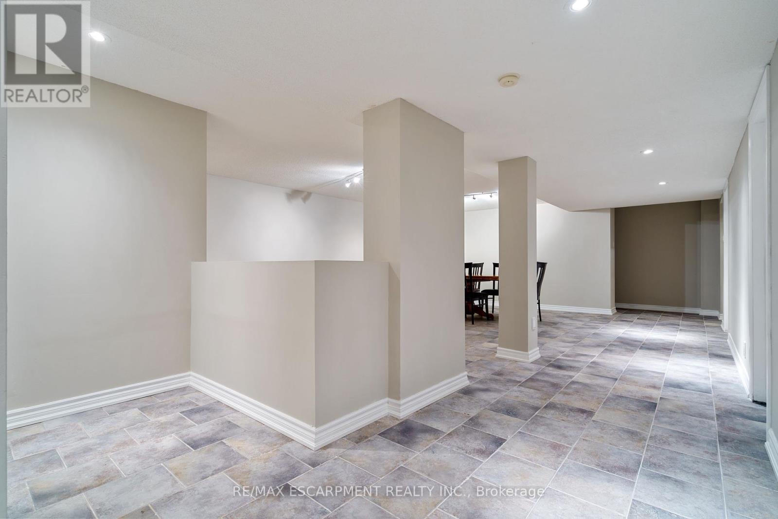 Photo 35 of 6451 Alderwood Trail, Mississauga ON
