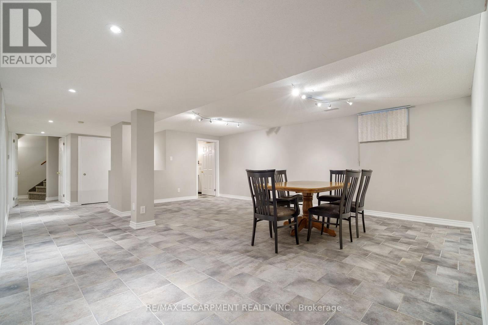 Photo 37 of 6451 Alderwood Trail, Mississauga ON