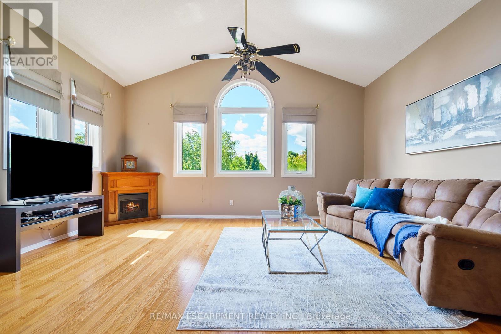 Photo 24 of 6451 Alderwood Trail, Mississauga ON