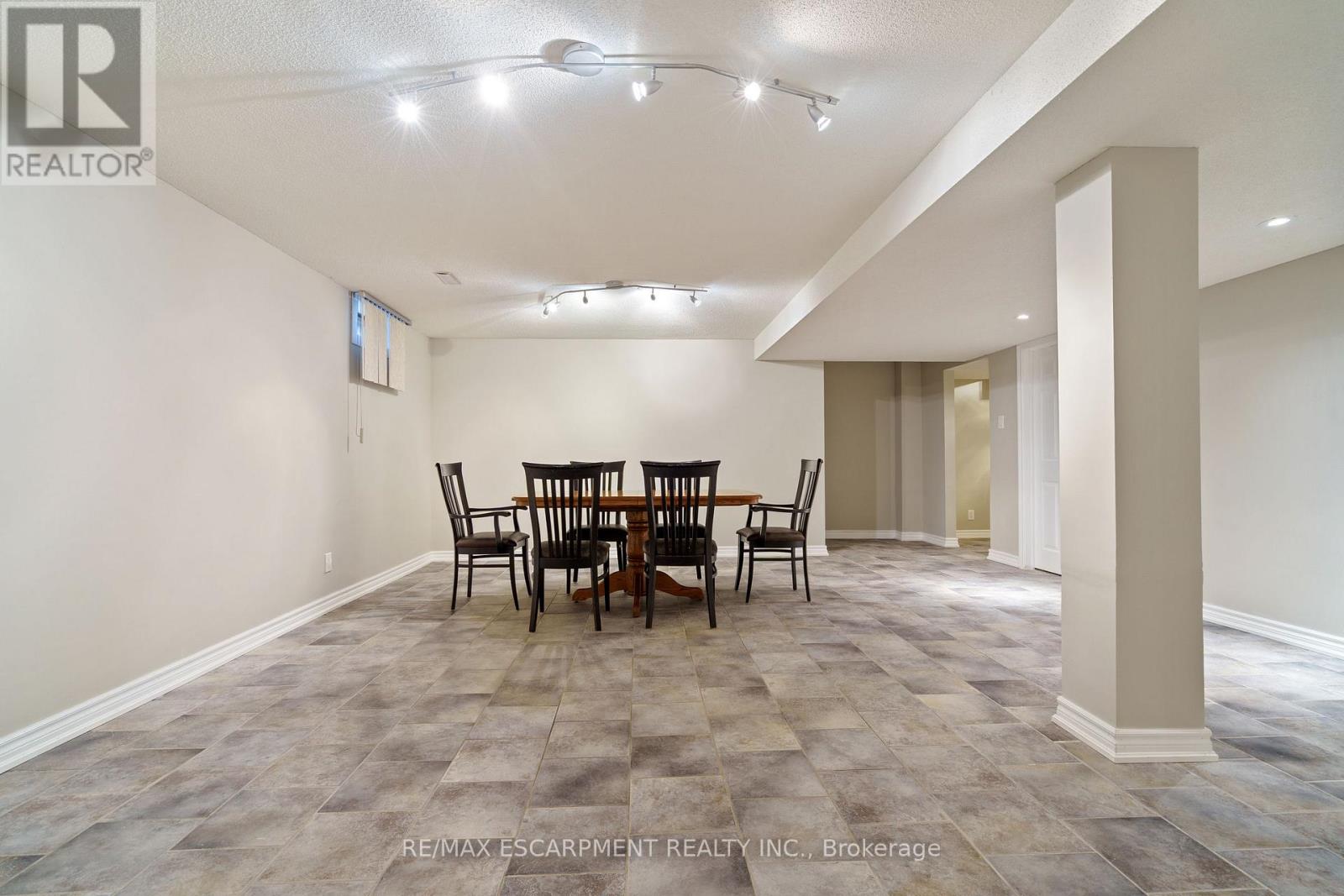 Photo 36 of 6451 Alderwood Trail, Mississauga ON