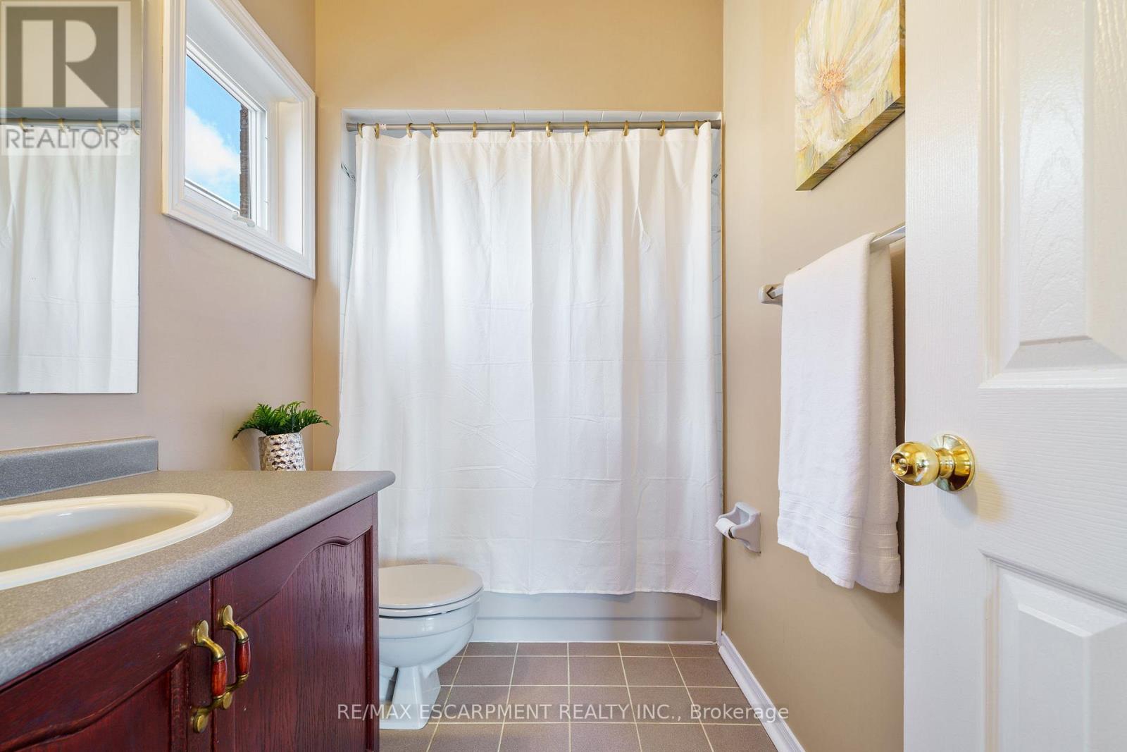 Photo 33 of 6451 Alderwood Trail, Mississauga ON