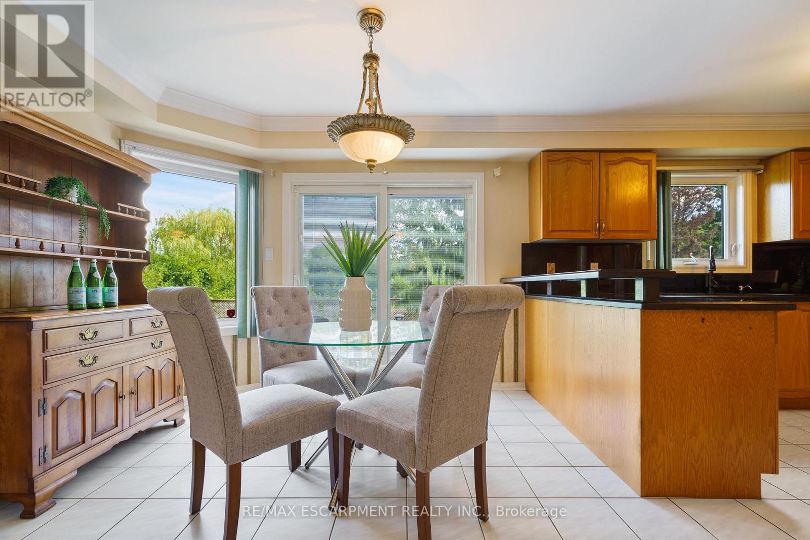 Photo 15 of 6451 Alderwood Trail, Mississauga ON
