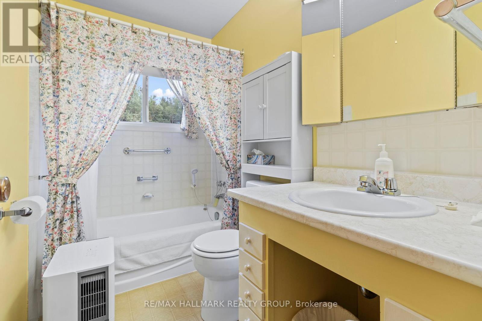 Photo 37 of 5542 Algonquin Road, Augusta ON