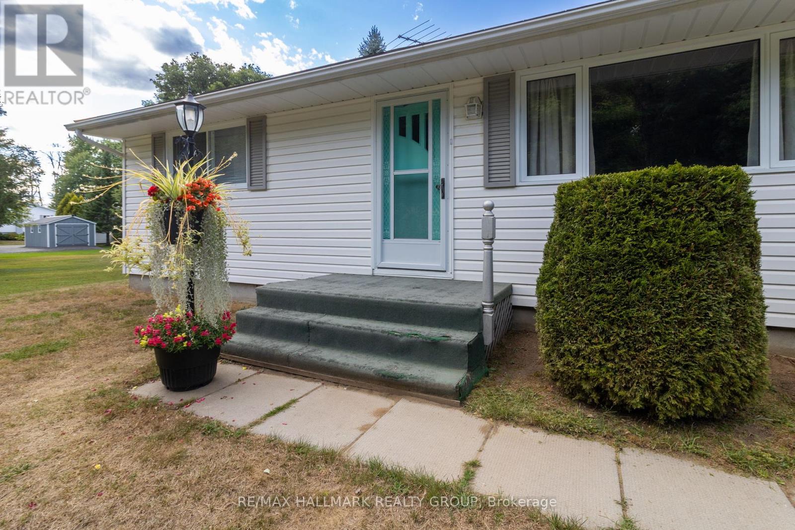 Photo 8 of 5542 Algonquin Road, Augusta ON
