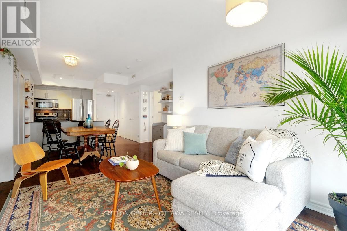 Photo 11 of 1303 70 Landry Street, Ottawa ON