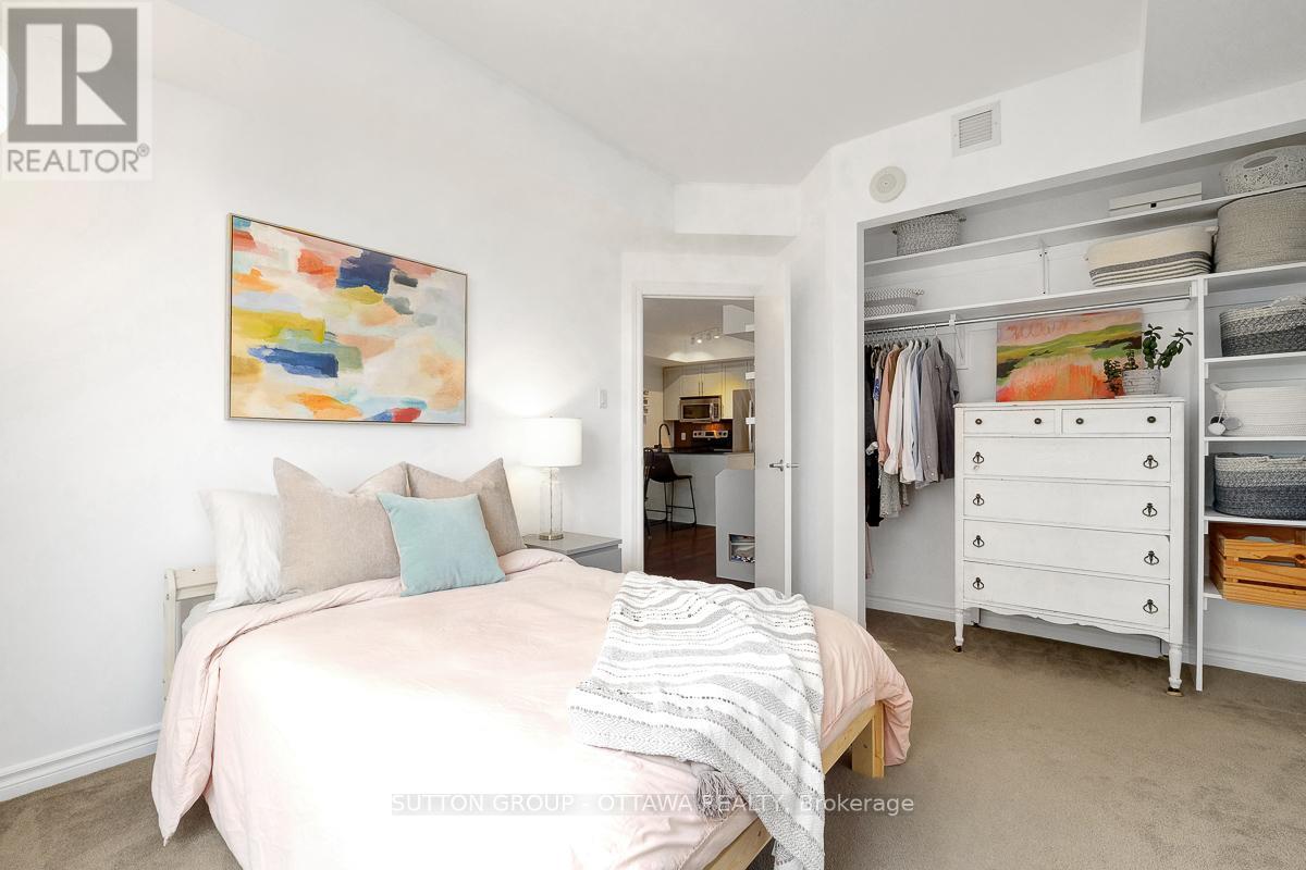 Photo 15 of 1303 70 Landry Street, Ottawa ON