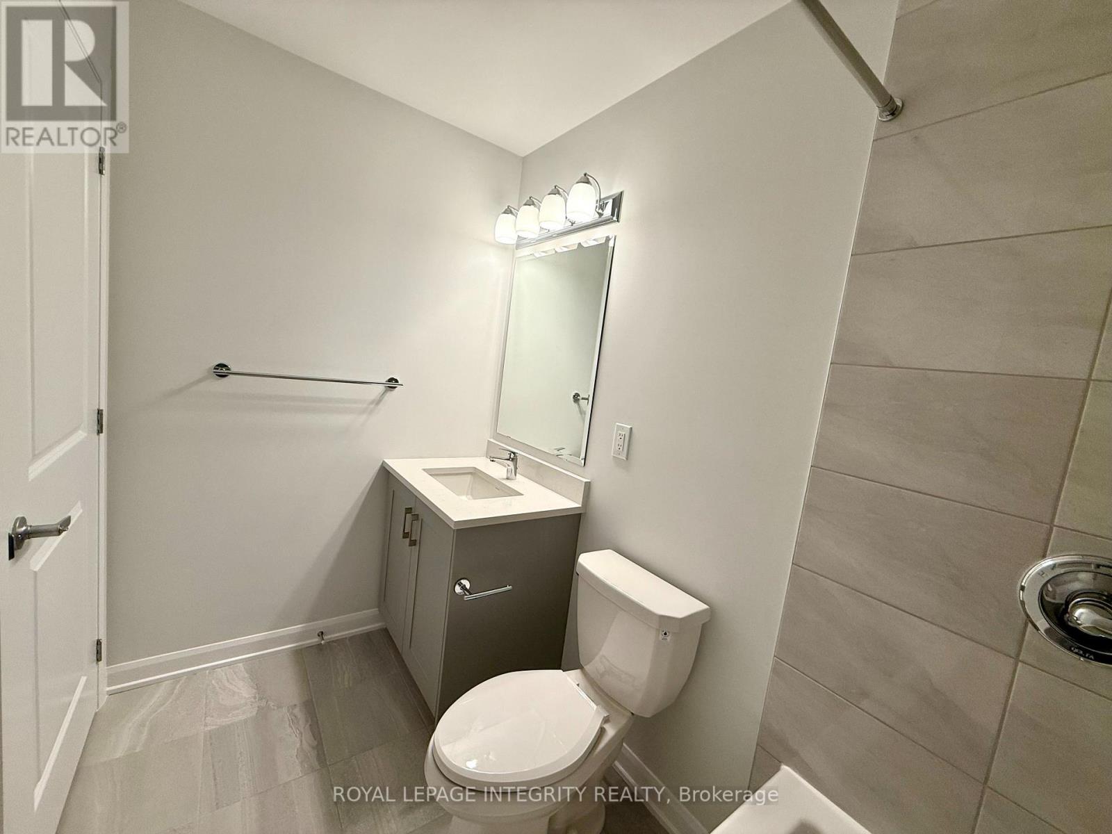 Photo 14 of 727 Arcadian Private, Ottawa ON