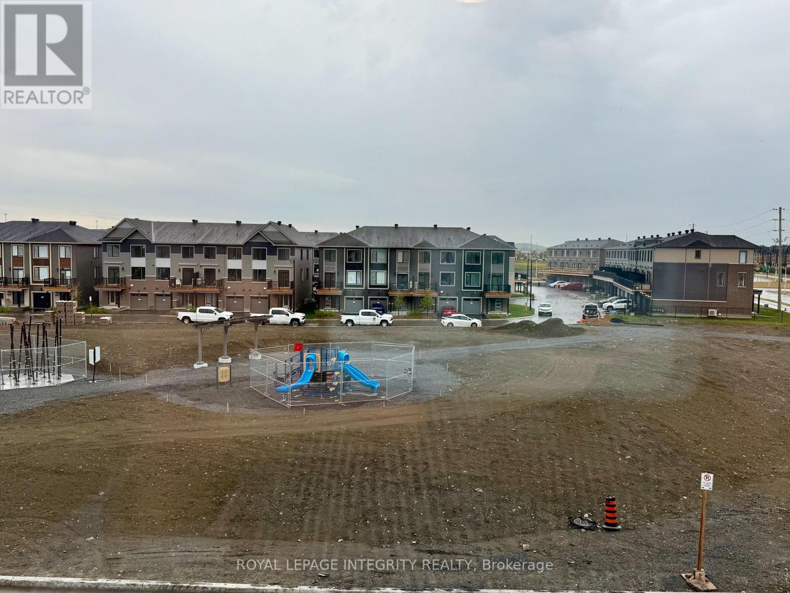 Photo 18 of 727 Arcadian Private, Ottawa ON