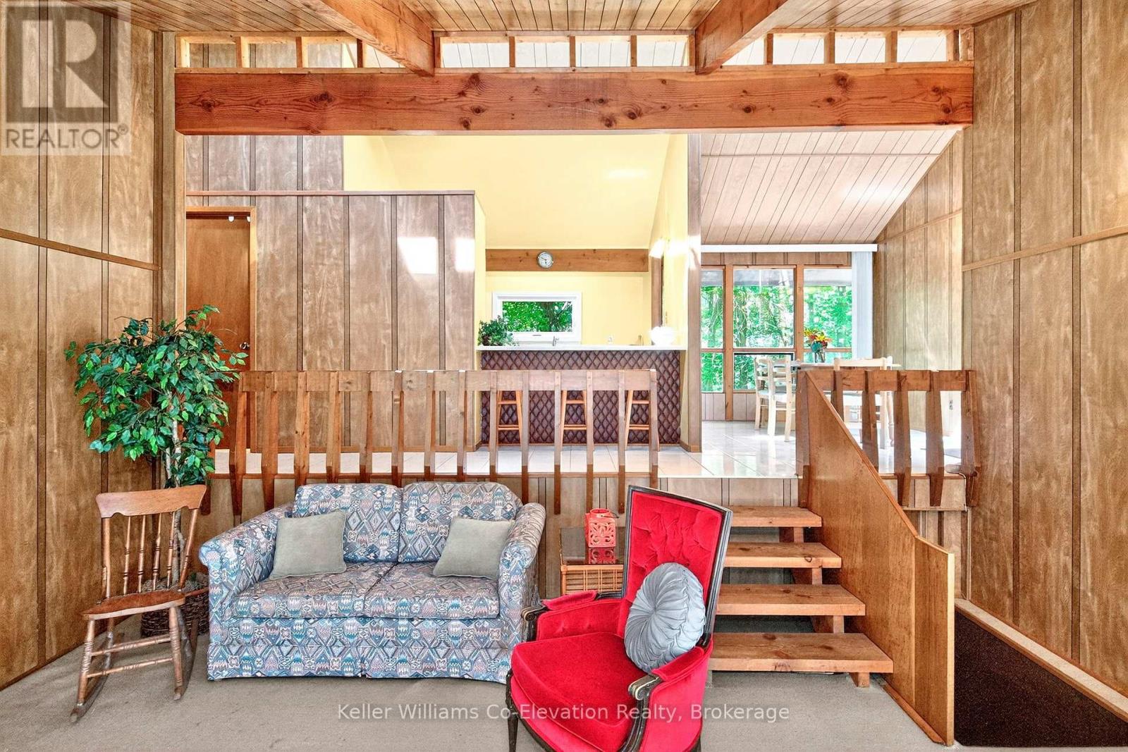 Photo 12 of 35 Crooked Creek Crescent, Tiny ON