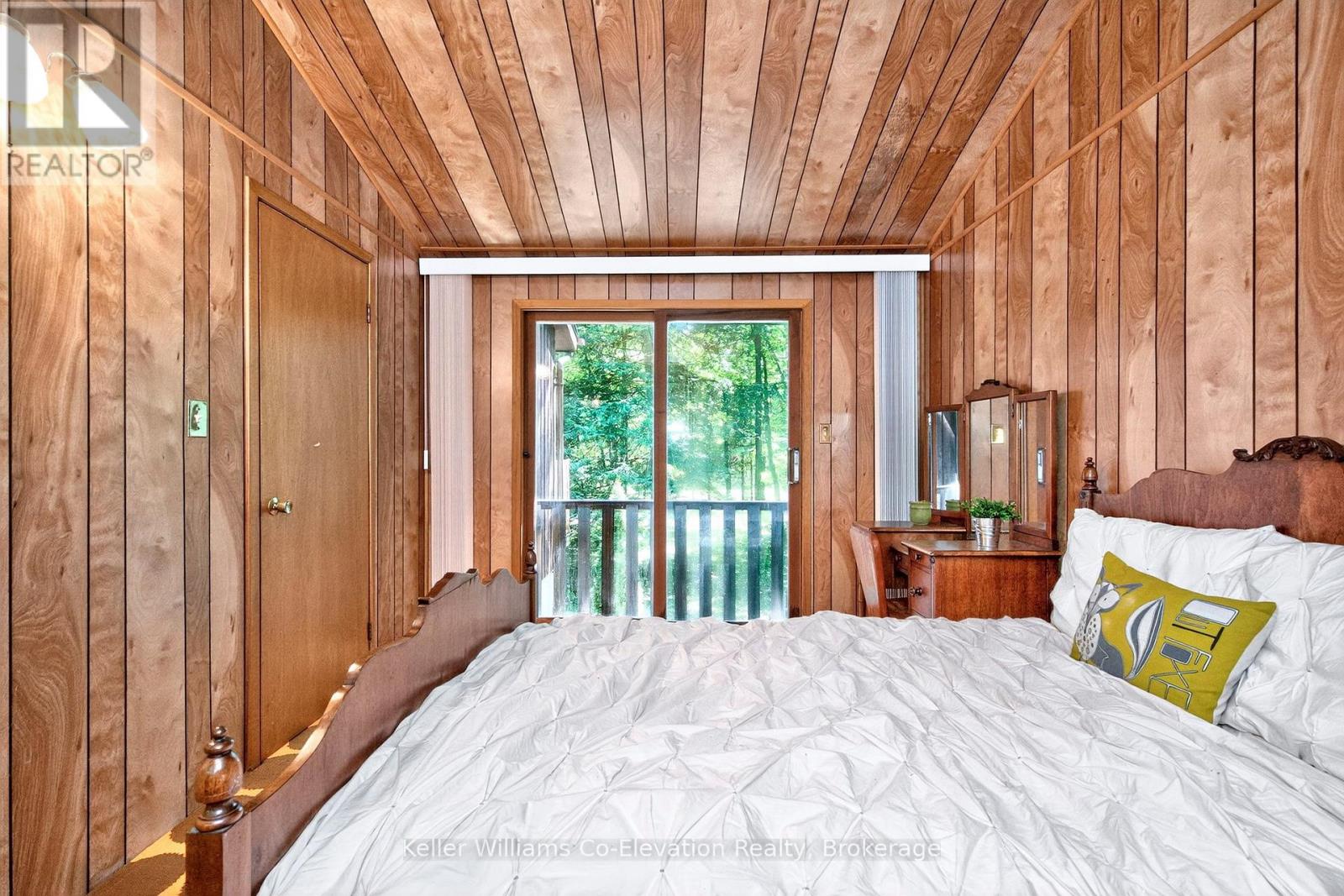Photo 16 of 35 Crooked Creek Crescent, Tiny ON