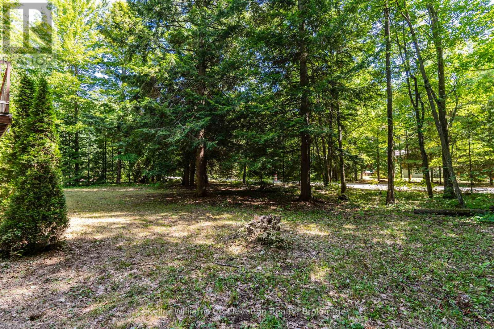 Photo 29 of 35 Crooked Creek Crescent, Tiny ON