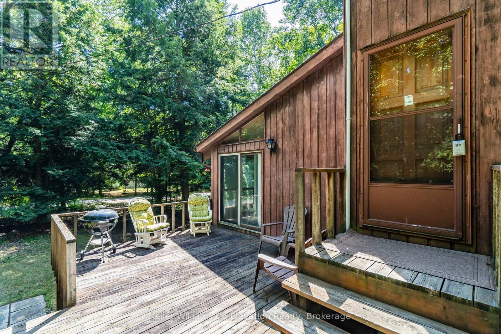 Photo 3 of 35 Crooked Creek Crescent, Tiny ON